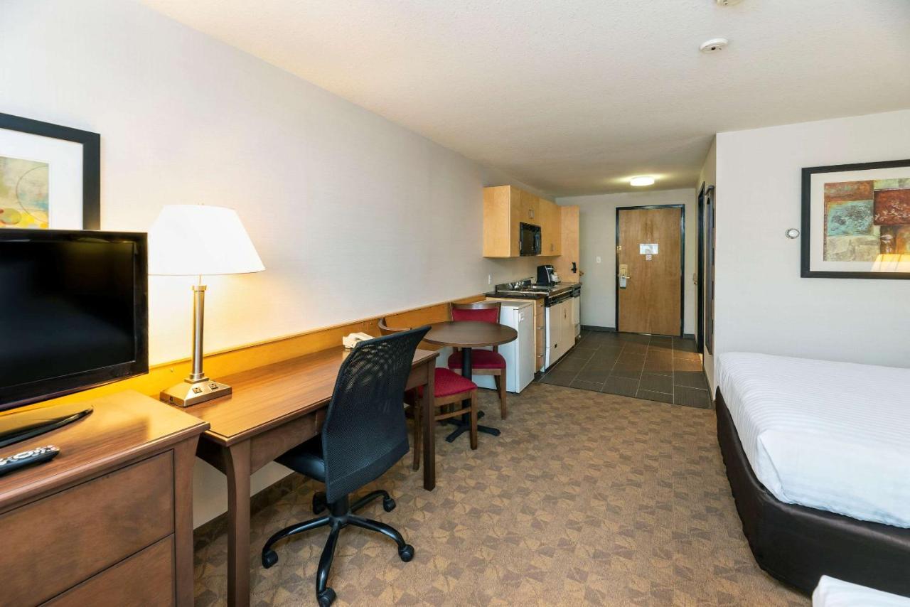 Prestige Riverside Lodge Quesnel Buitenkant foto