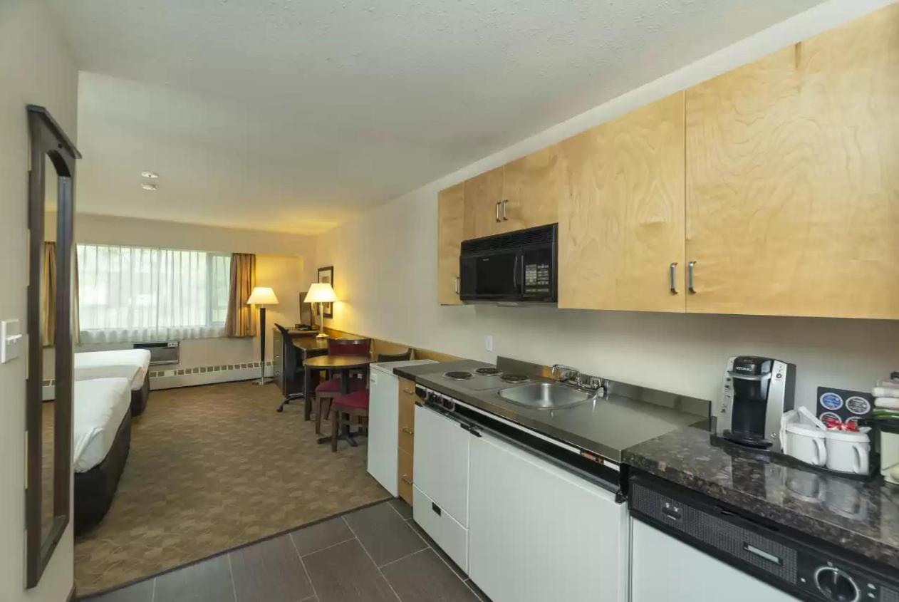 Prestige Riverside Lodge Quesnel Buitenkant foto